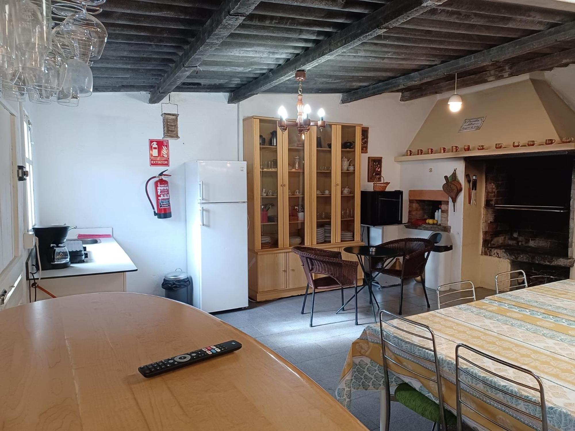 Acogedora Casa De Campo Neda Bagian luar foto